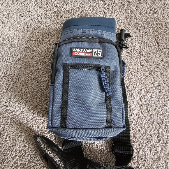 Wild Wolf Outfitters Water Bottle Holder for 32oz Bottles Blue - Carry, Protect - Picture 3 of 16